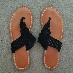 Universal Thread crochet thong sandals